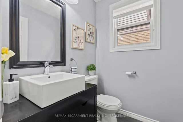 Additional property image - 64 Athenia Dr