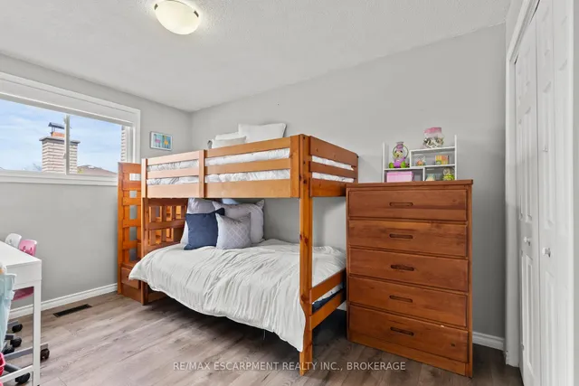 Additional property image - 64 Athenia Dr