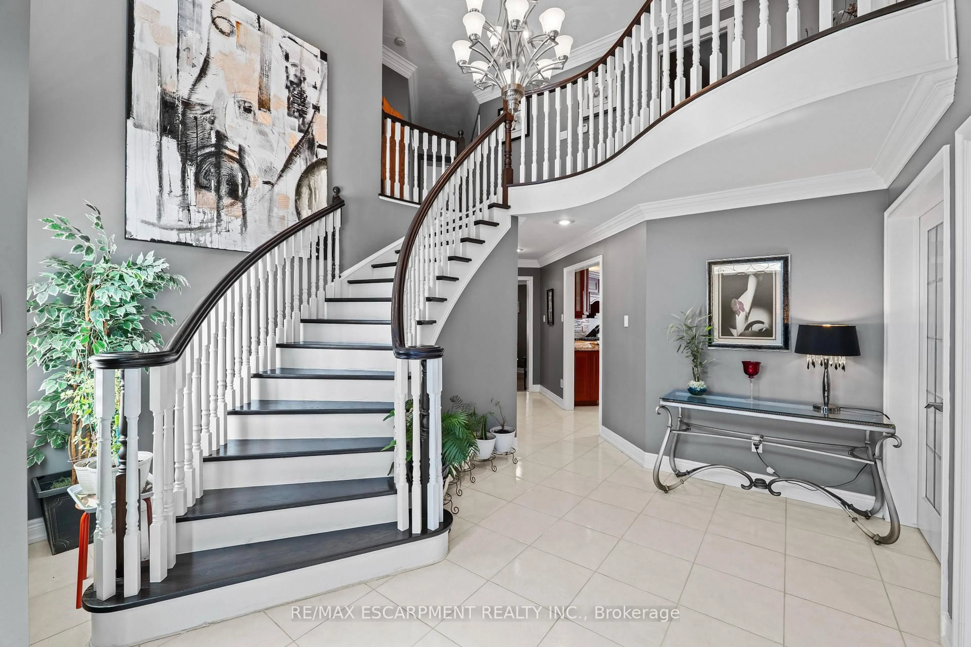 Unknown for 6 Embassy Dr, Hamilton Ontario L8T 4Z8