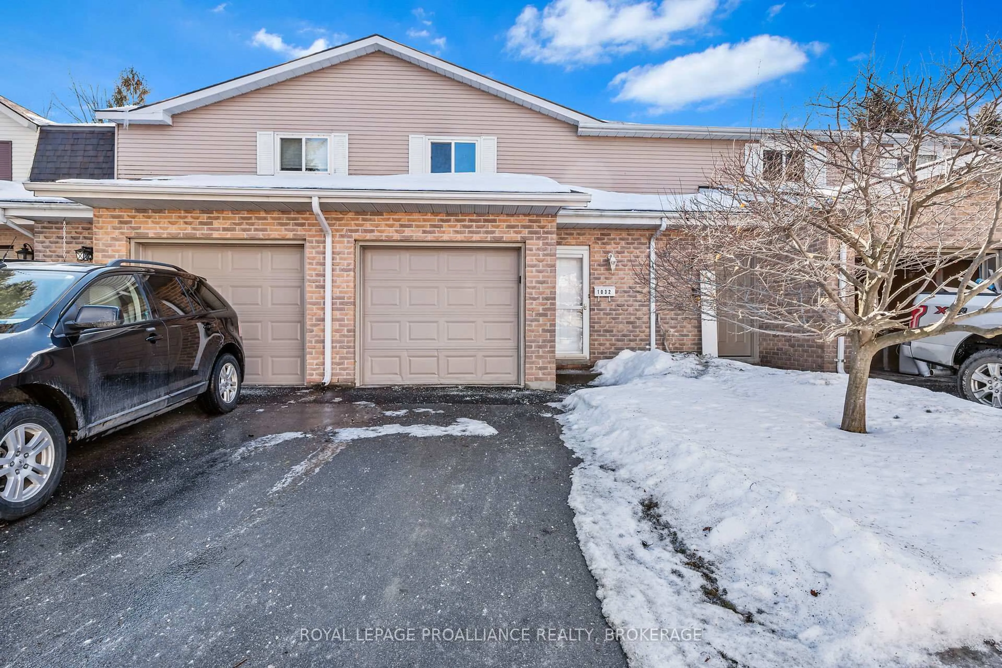 A pic from outside/outdoor area/front of a property/back of a property/a pic from drone, street for 1032 Craig Lane, Kingston Ontario K7M 7R8