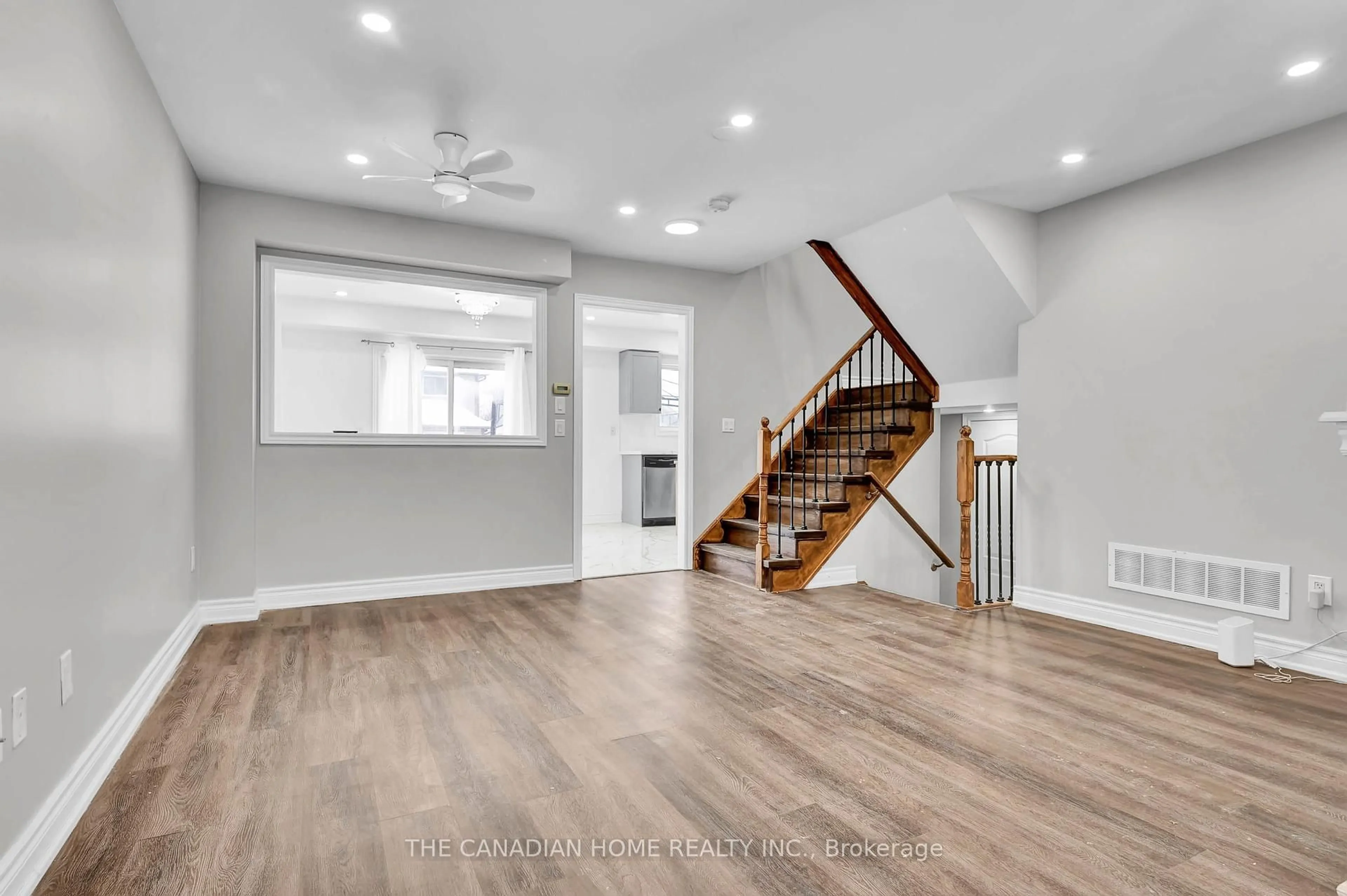 Indoor entryway for 415 Orvis Cres, Shelburne Ontario L0N 1S2