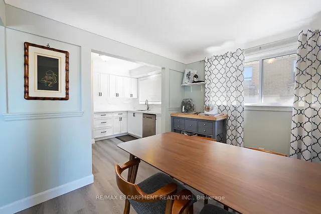Additional property image - 333 East 42nd St