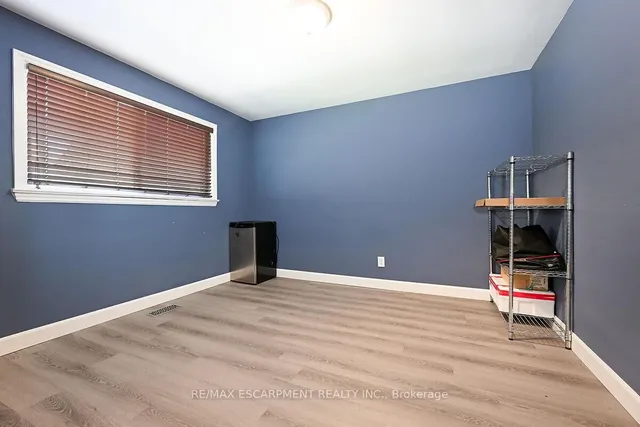 Additional property image - 333 East 42nd St