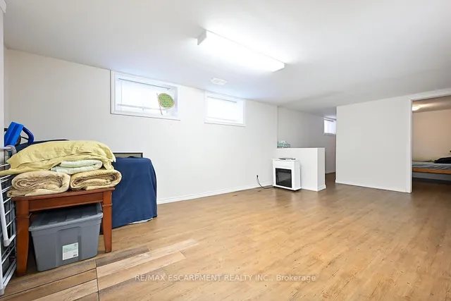 Additional property image - 333 East 42nd St