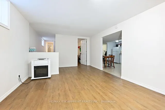 Additional property image - 333 East 42nd St