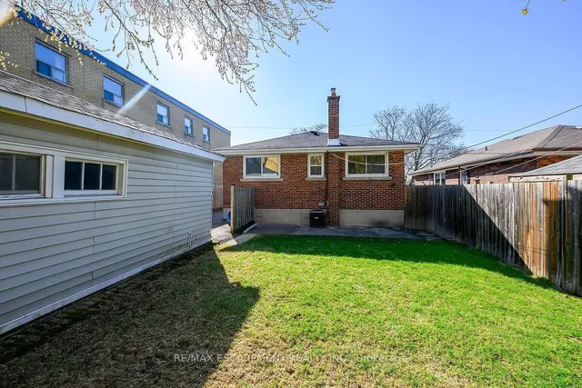 Additional property image - 333 East 42nd St