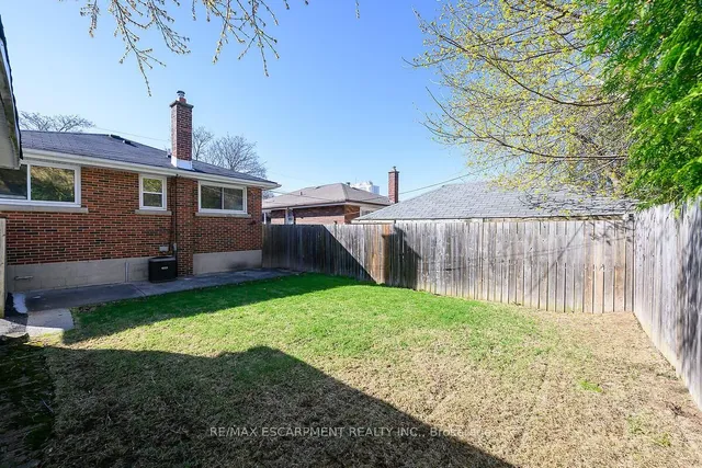 Additional property image - 333 East 42nd St