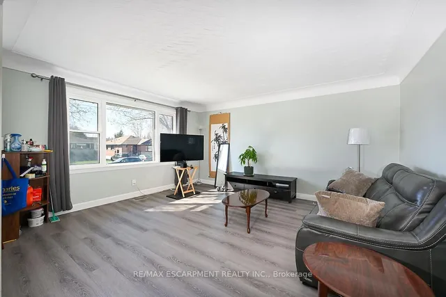 Additional property image - 333 East 42nd St