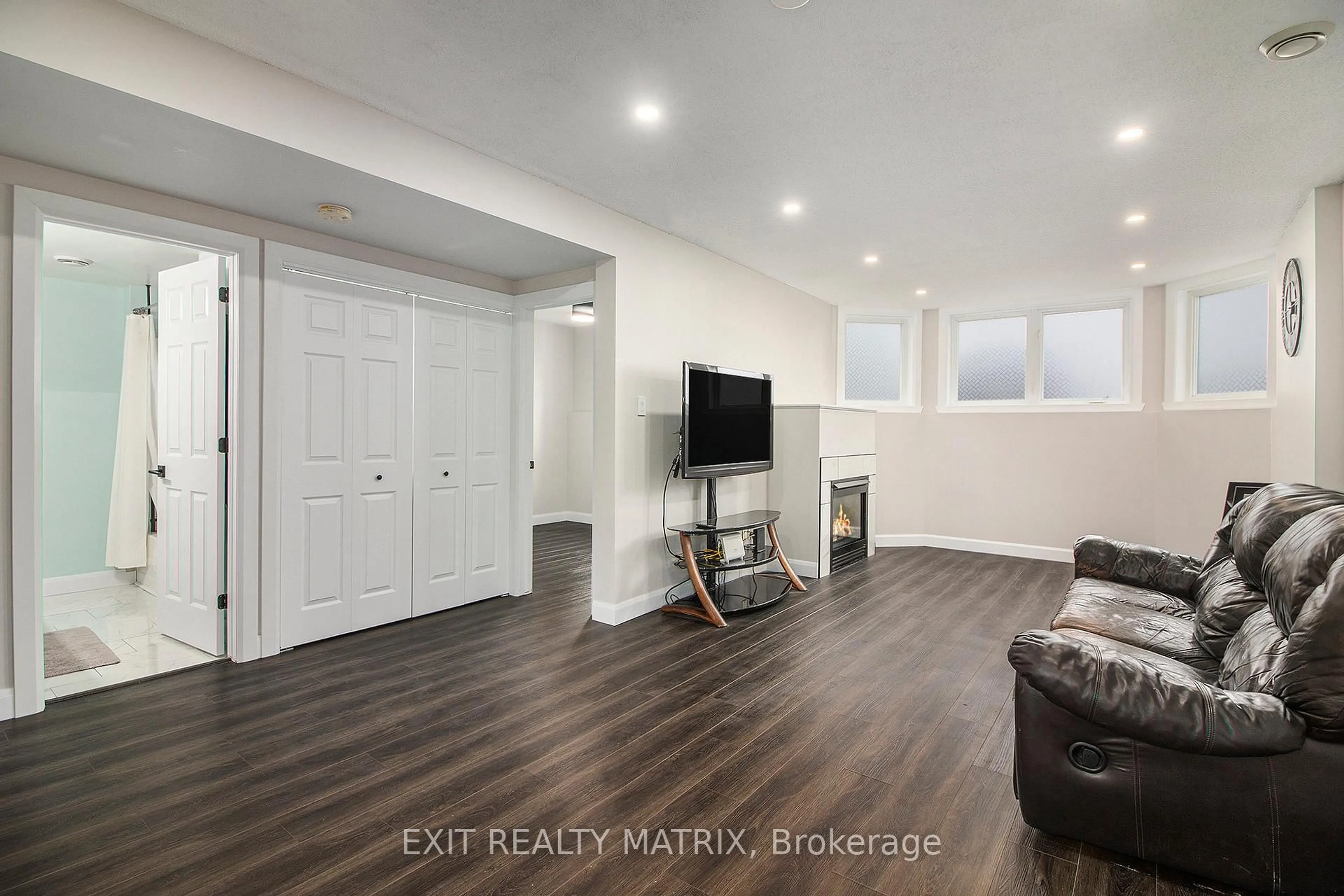 A pic of a room for 75 LAPOINTE Blvd #5C, Russell Ontario K0A 1W0