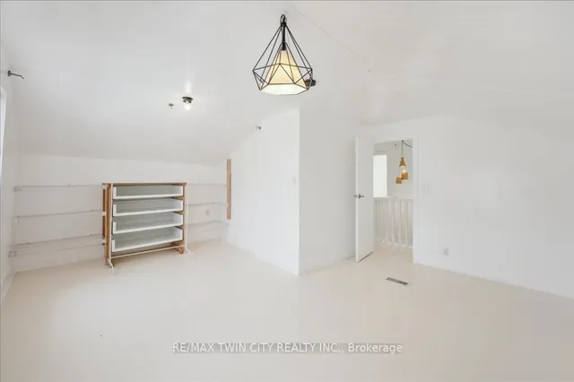 Additional property image - 195 Lancaster St