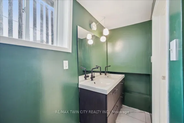 Additional property image - 195 Lancaster St
