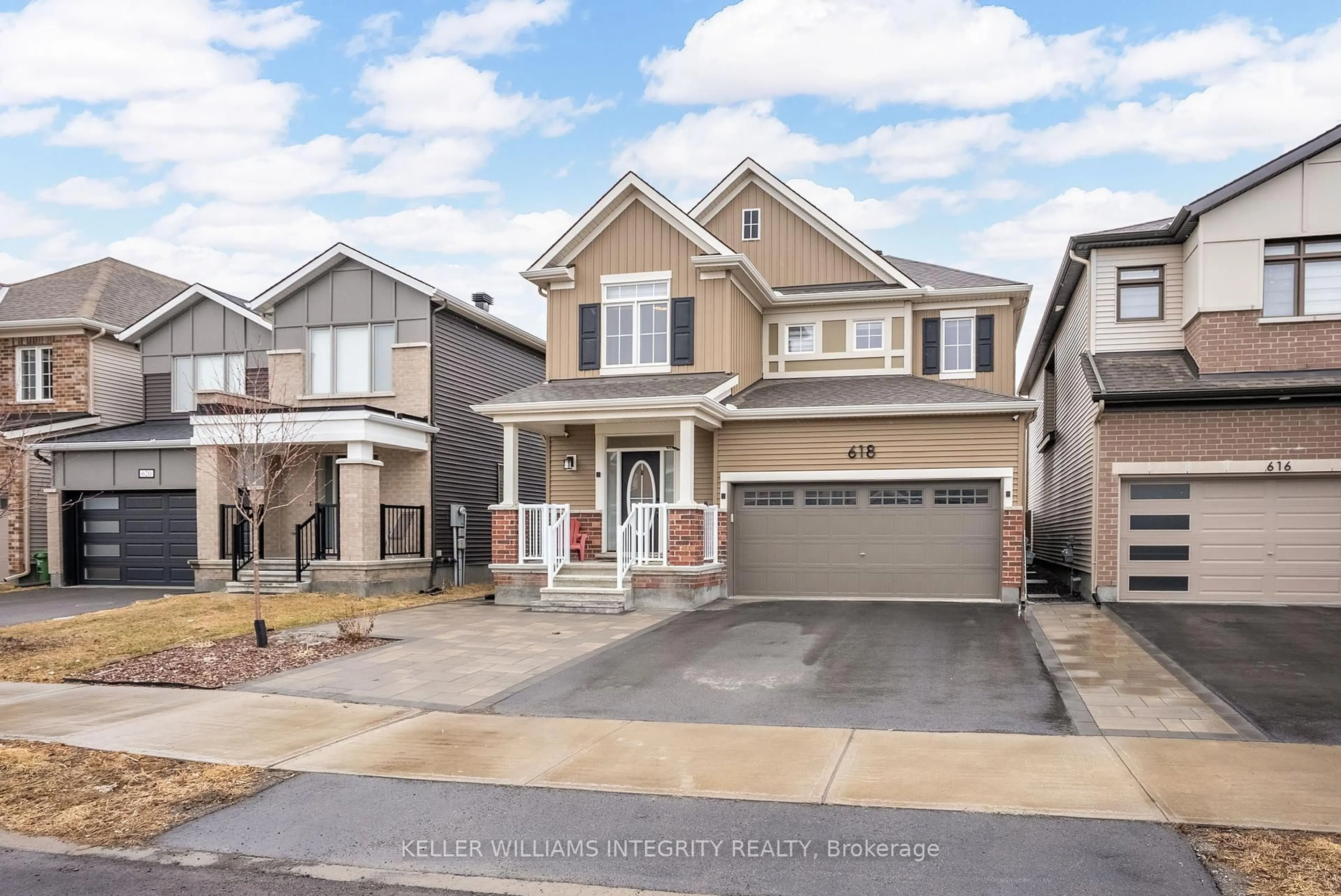 Home with vinyl exterior material, street for 618 Perseus Ave, Ottawa Ontario K2J 6S7