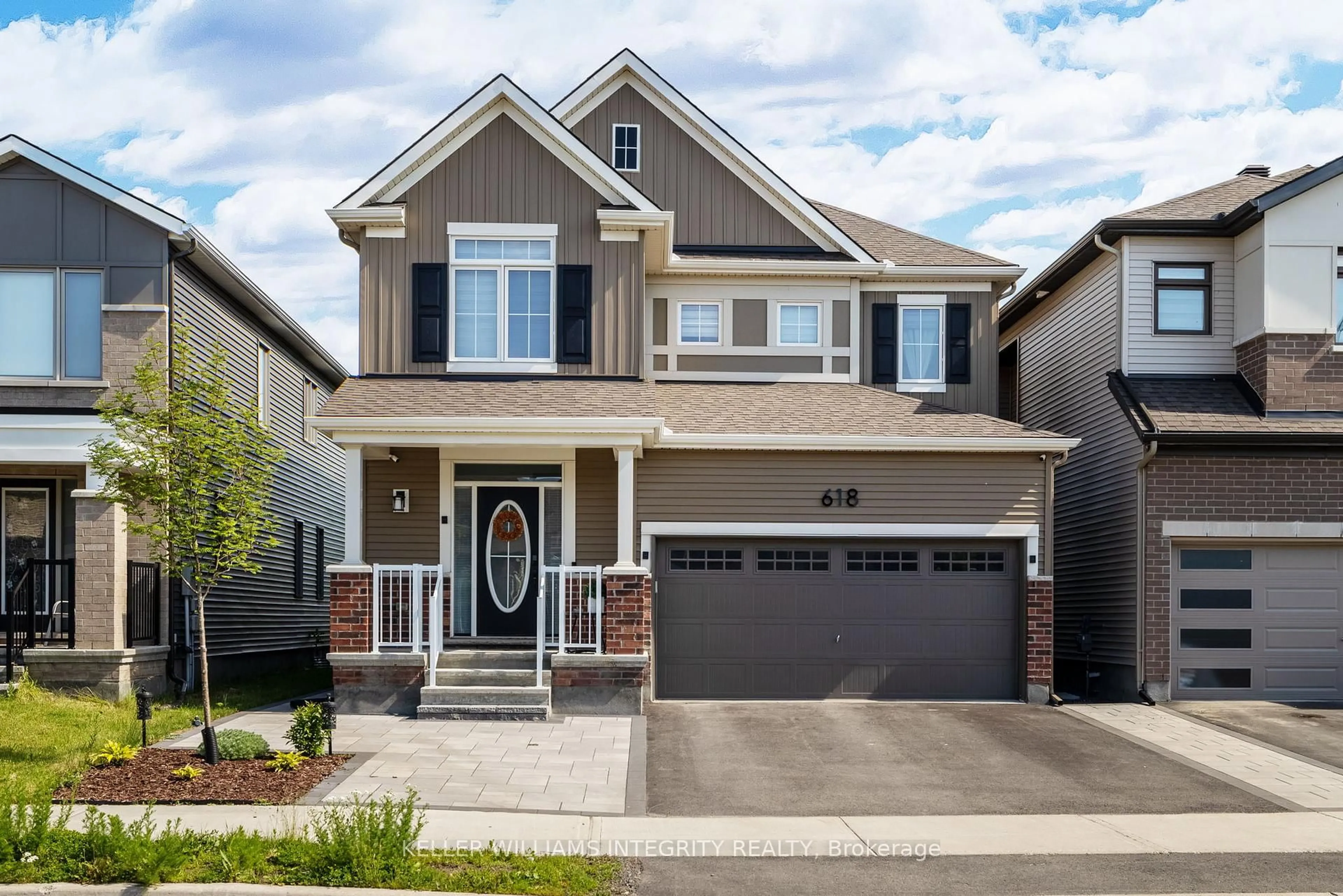 Home with vinyl exterior material, street for 618 Perseus Ave, Ottawa Ontario K2J 6S7