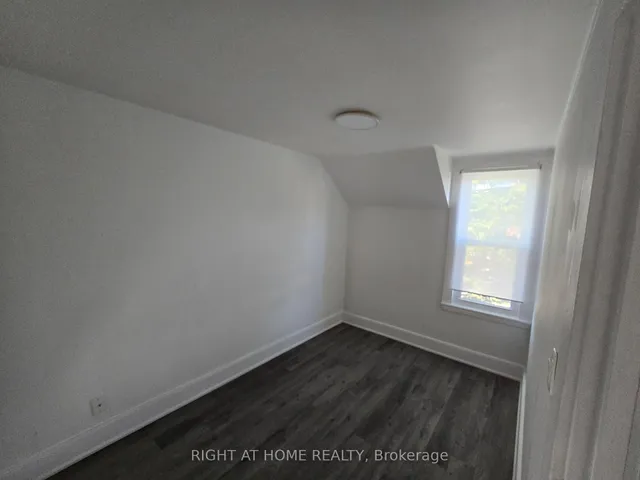 Additional image 8 of 36 Beechwood Ave