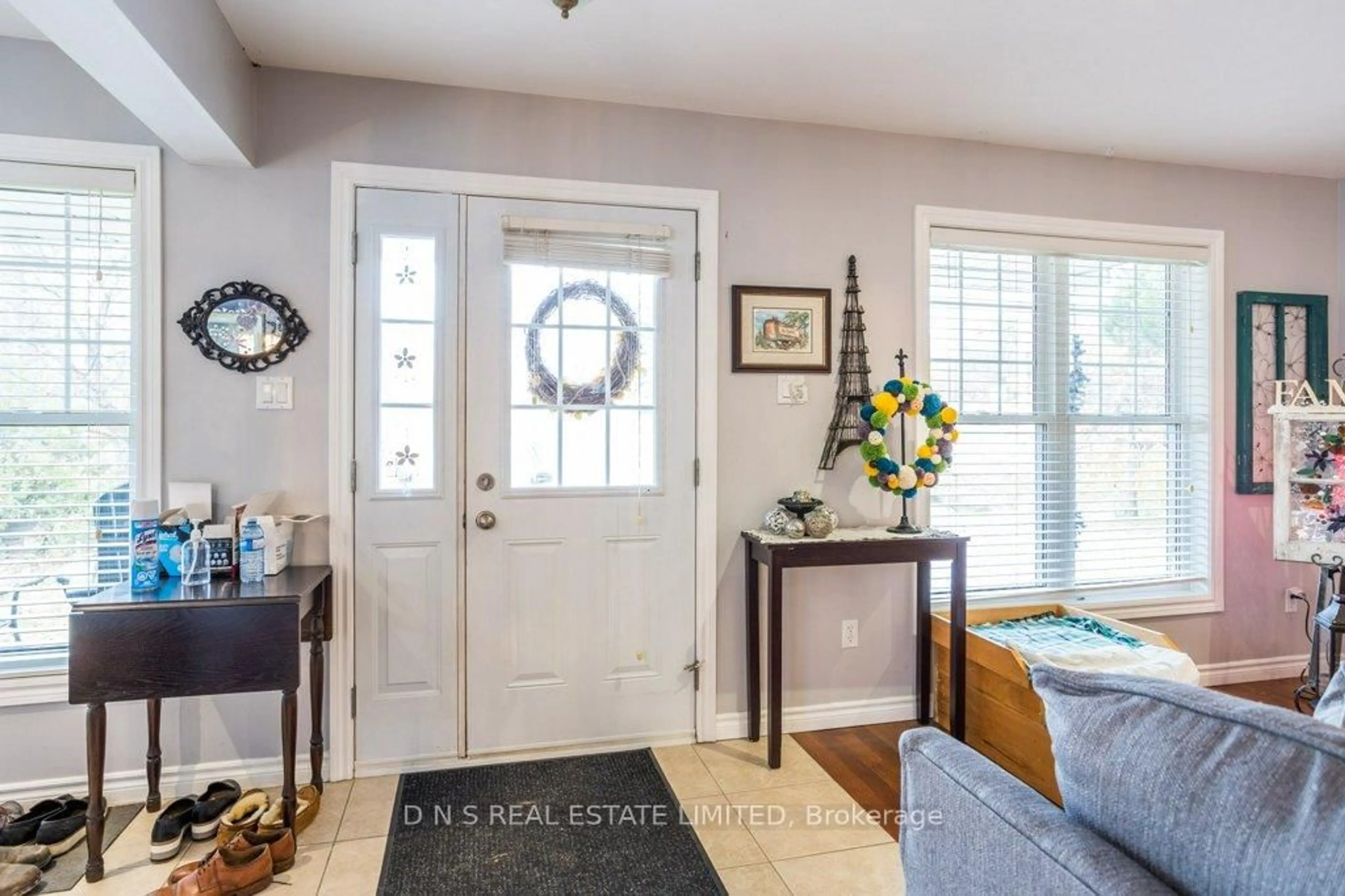 Indoor entryway for 2219 Burnham Line, Otonabee-South Monaghan Ontario K9J 6X7