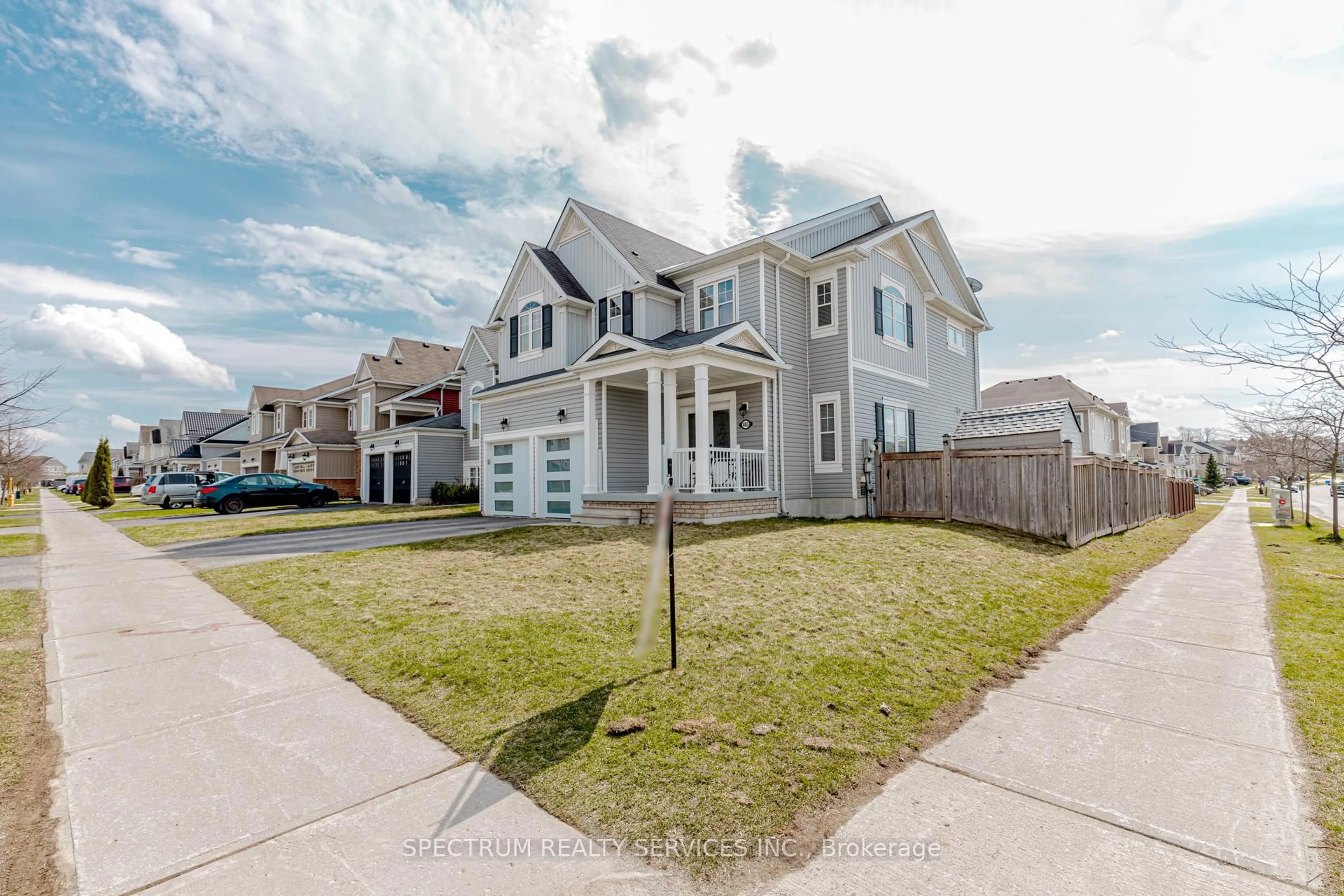 A pic from outside/outdoor area/front of a property/back of a property/a pic from drone, street for 485 Tansley St, Shelburne Ontario L9V 2S4