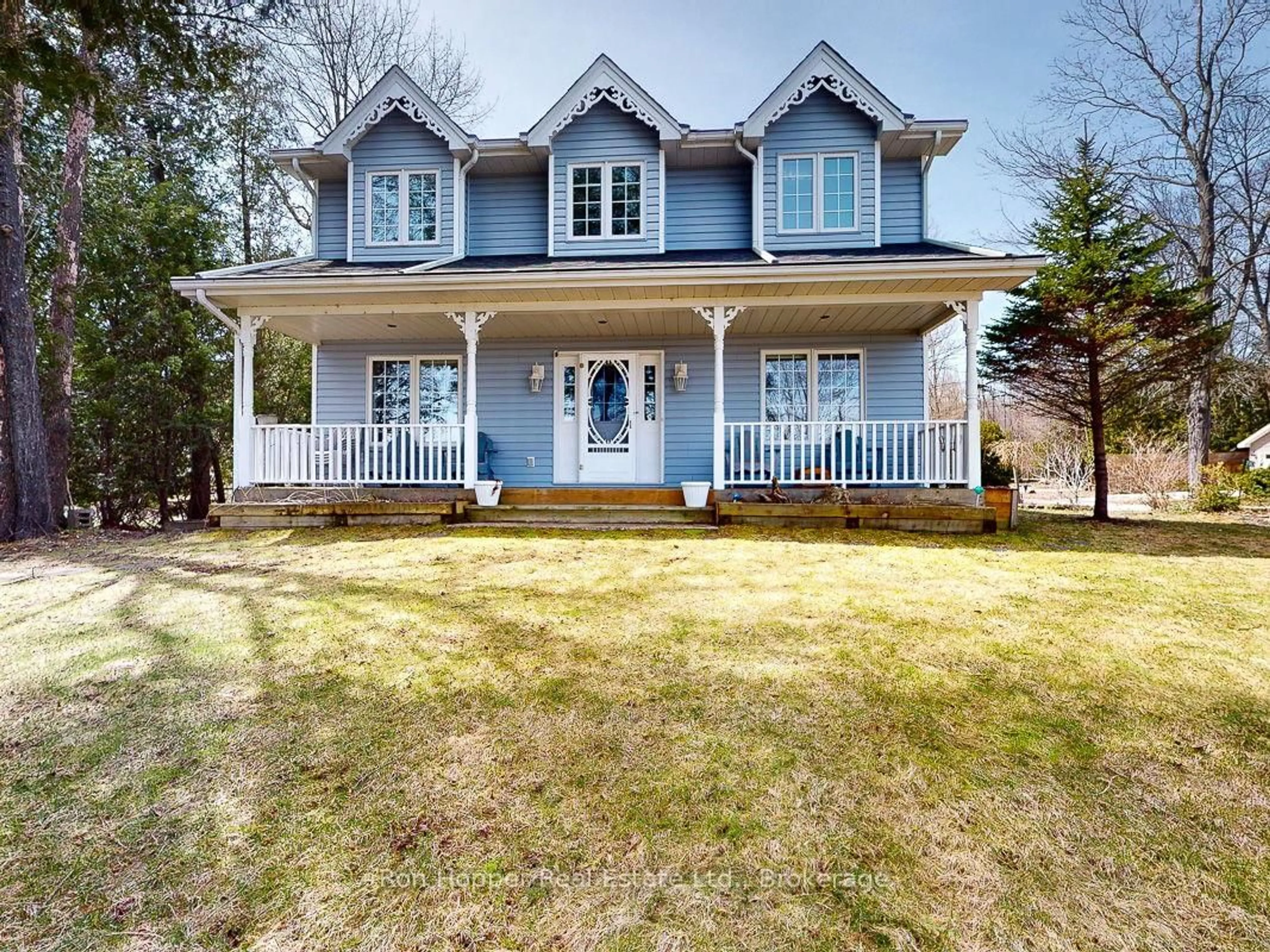 Home with vinyl exterior material, street for 110 Cottage Lane, Georgian Bluffs Ontario N4K 5N4