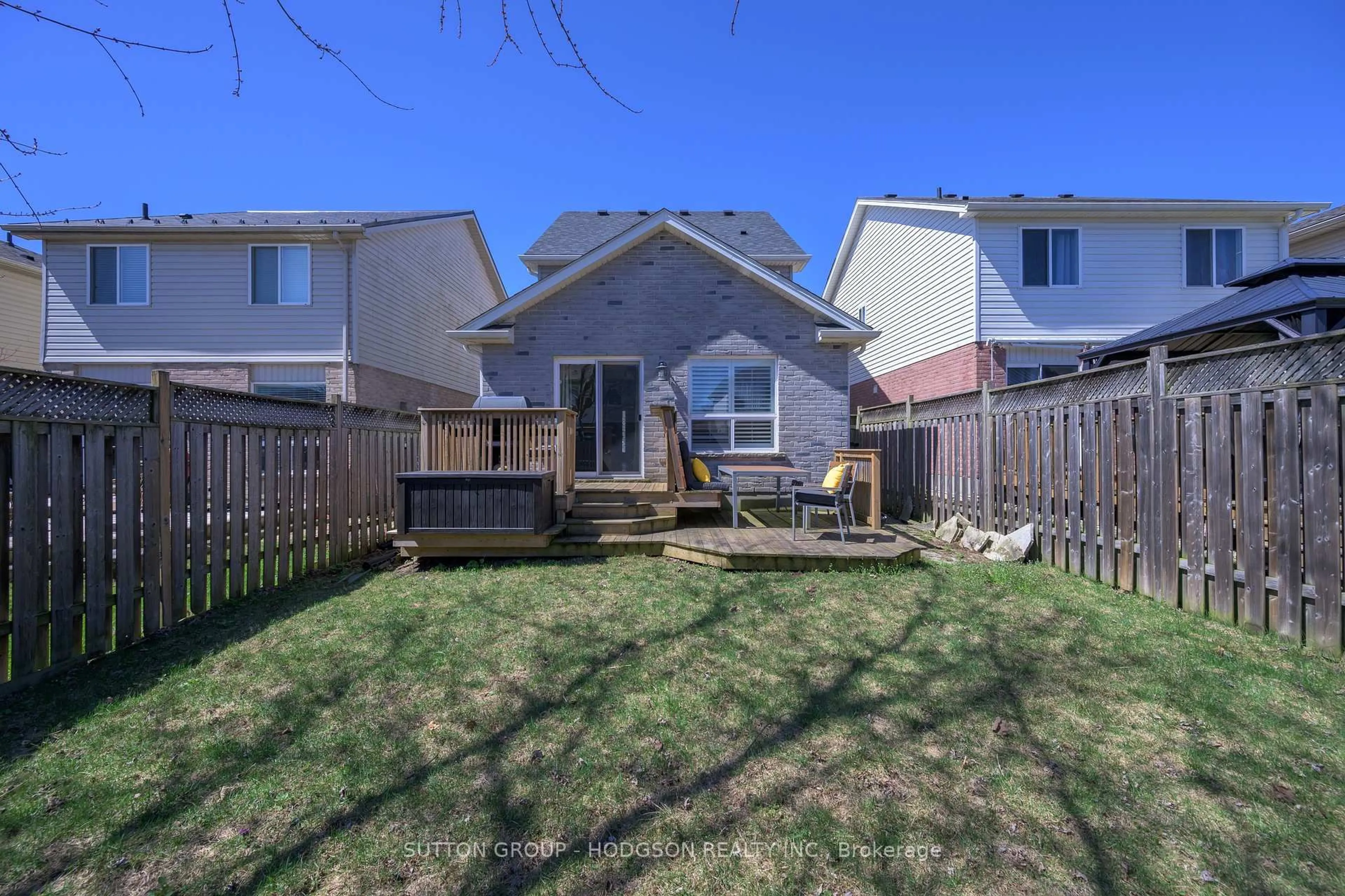 Patio, street for 1934 Bloom Cres, London North Ontario N5X 4N3