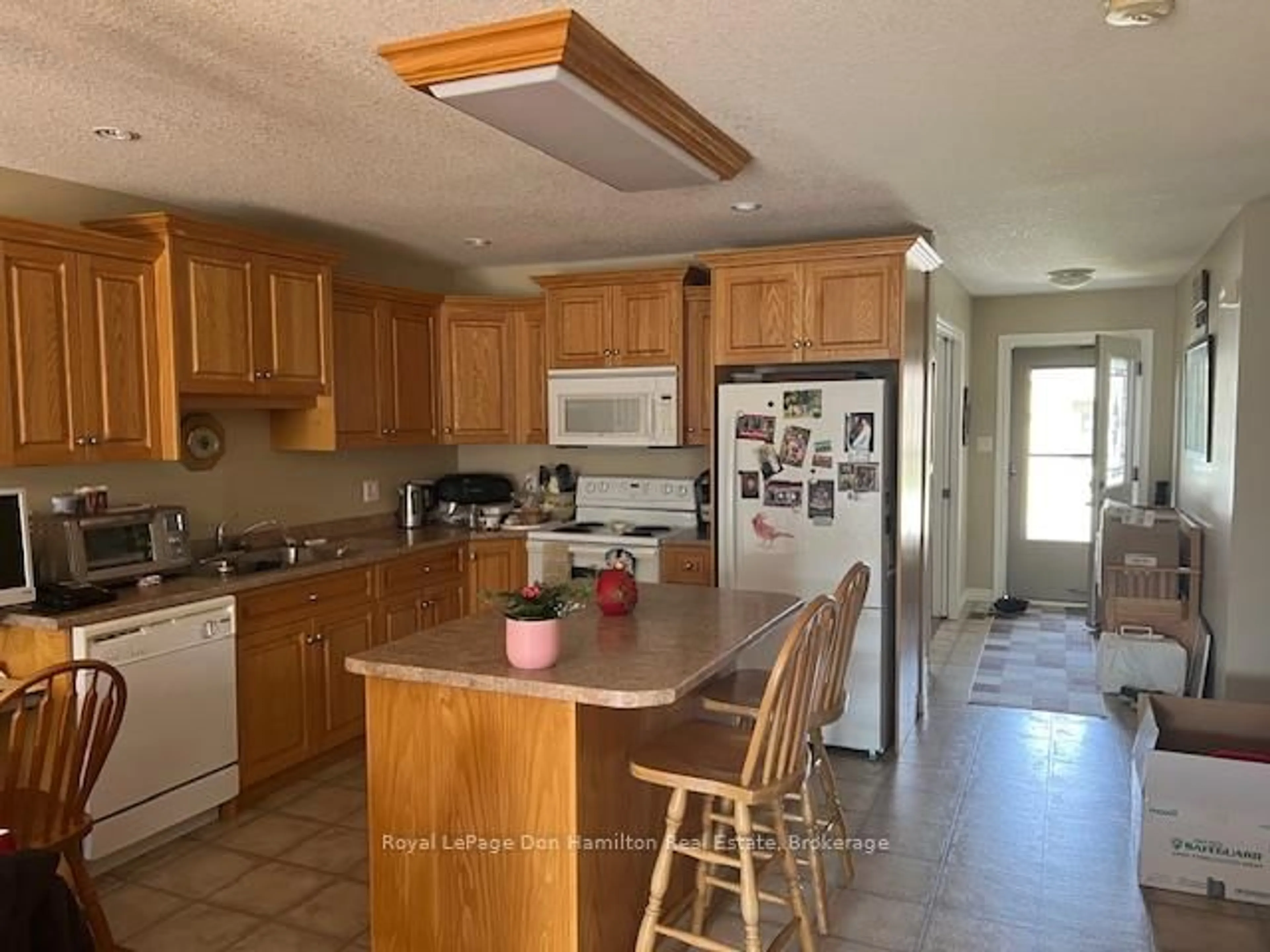 Open concept kitchen, unknown for 410 Danby St, North Perth Ontario N4W 0A8