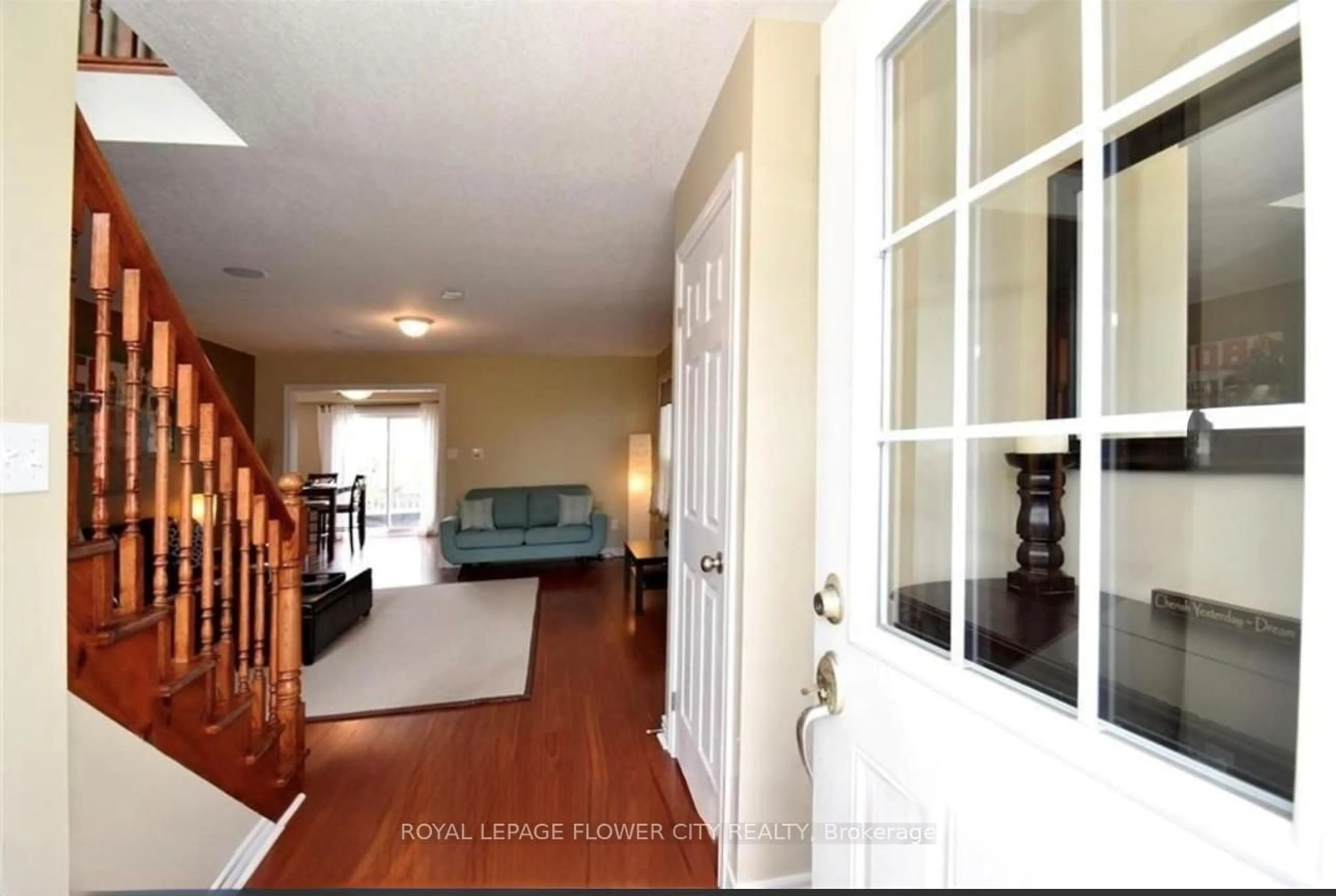Indoor entryway for 14 AVENUE EAST Ave #1462, Owen Sound Ontario N4K 0A1