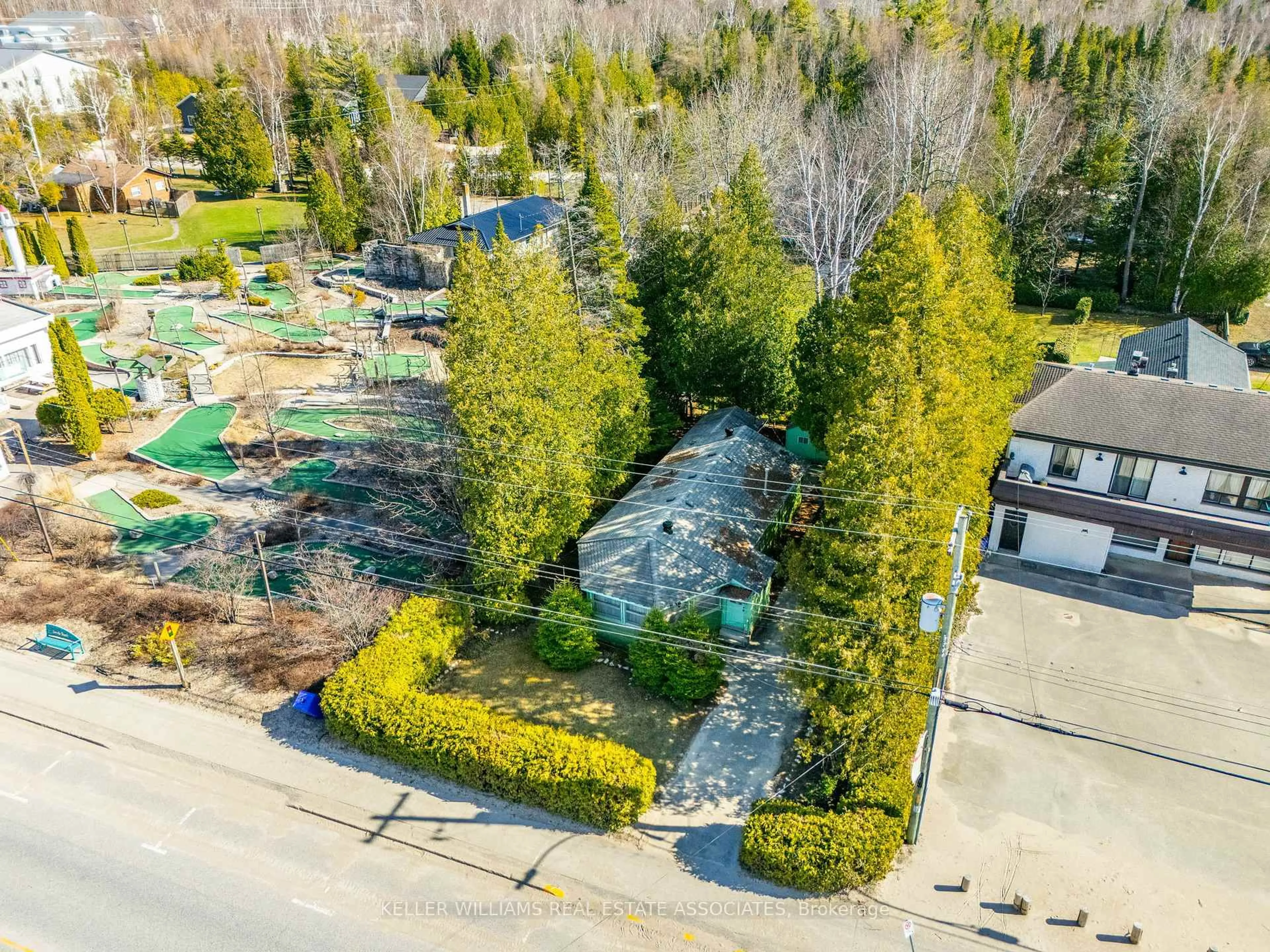 A pic from outside/outdoor area/front of a property/back of a property/a pic from drone, unknown for 312 Main St, South Bruce Peninsula Ontario N0H 2G0
