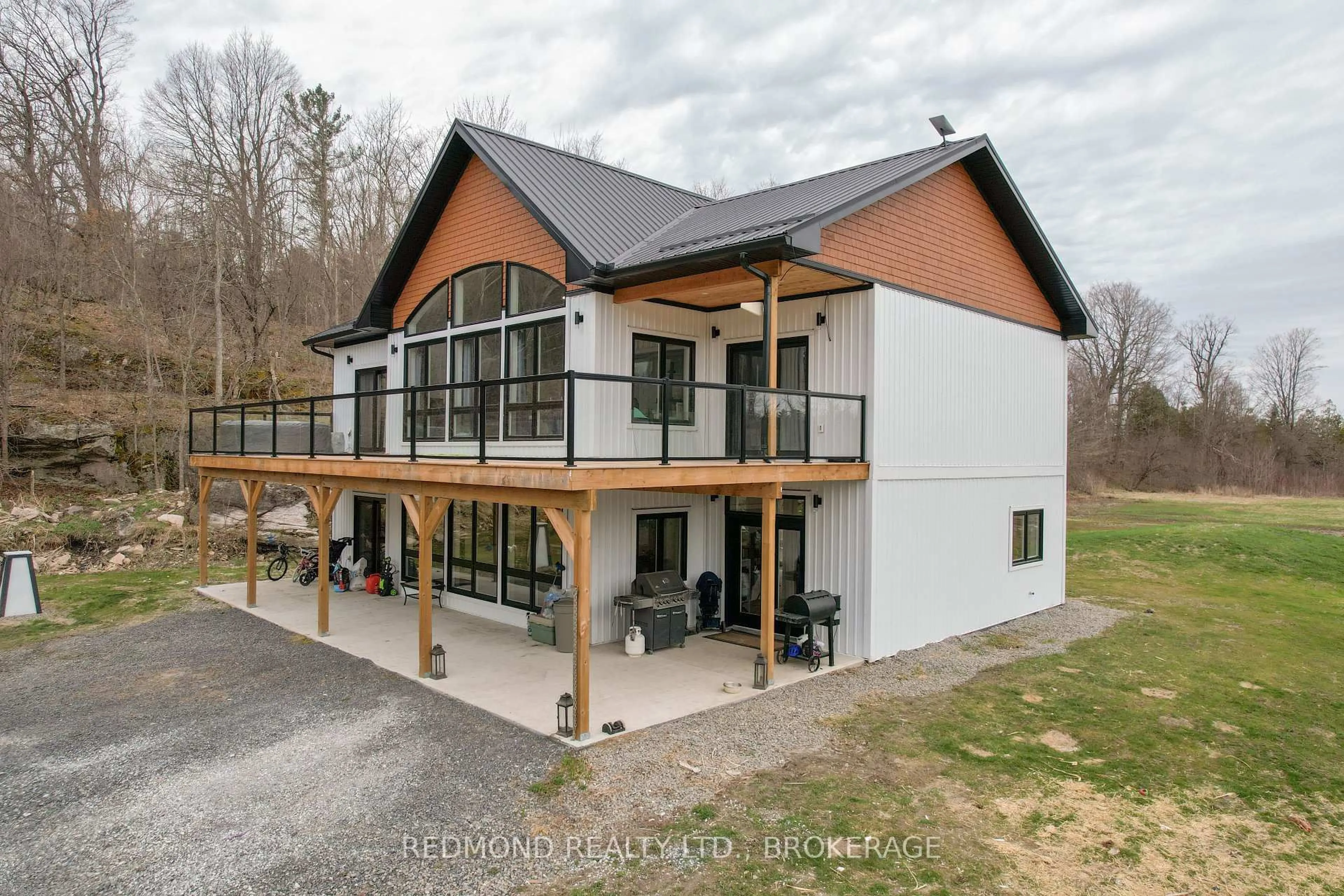 Home with vinyl exterior material, unknown for 250 Ellisville Rd, Leeds and the Thousand Islands Ontario K0E 1N0