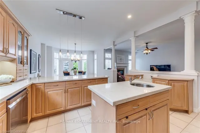 Additional property image - 39 Thoroughbred Blvd