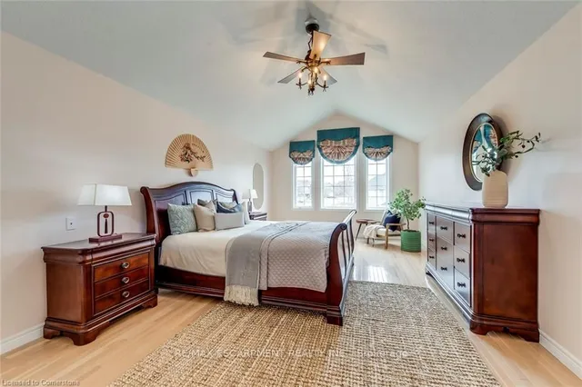 Additional property image - 39 Thoroughbred Blvd