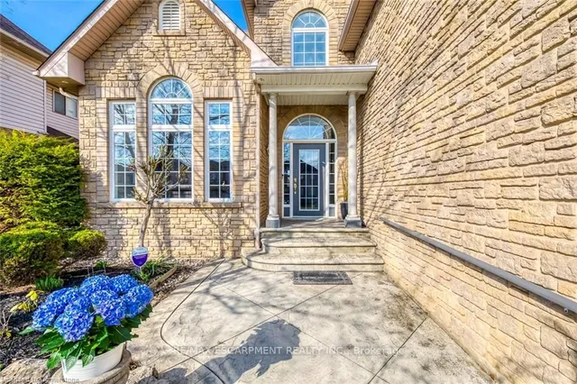 Additional property image - 39 Thoroughbred Blvd
