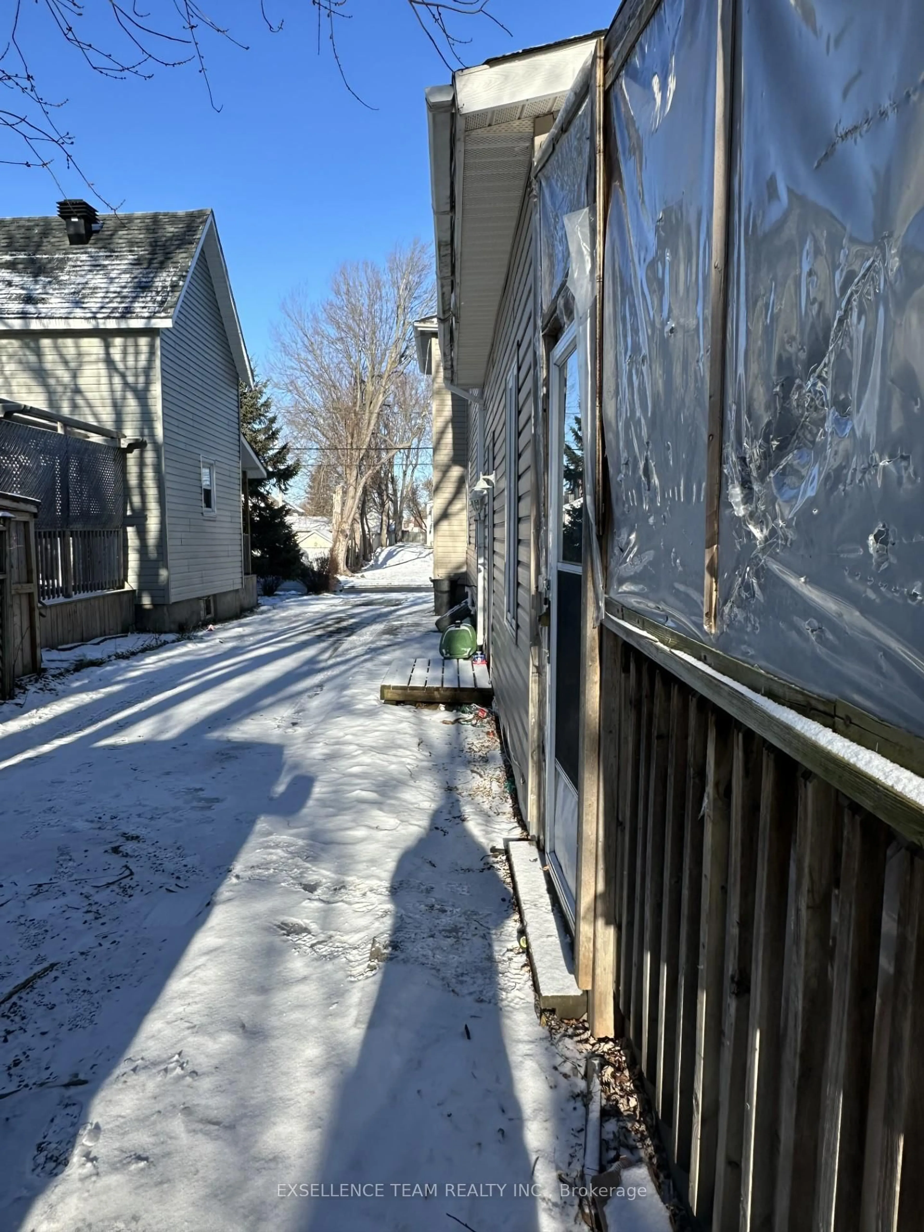 Unknown for 226-226 1/2 Fourth St #226 1/2, Cornwall Ontario K6J 3R3