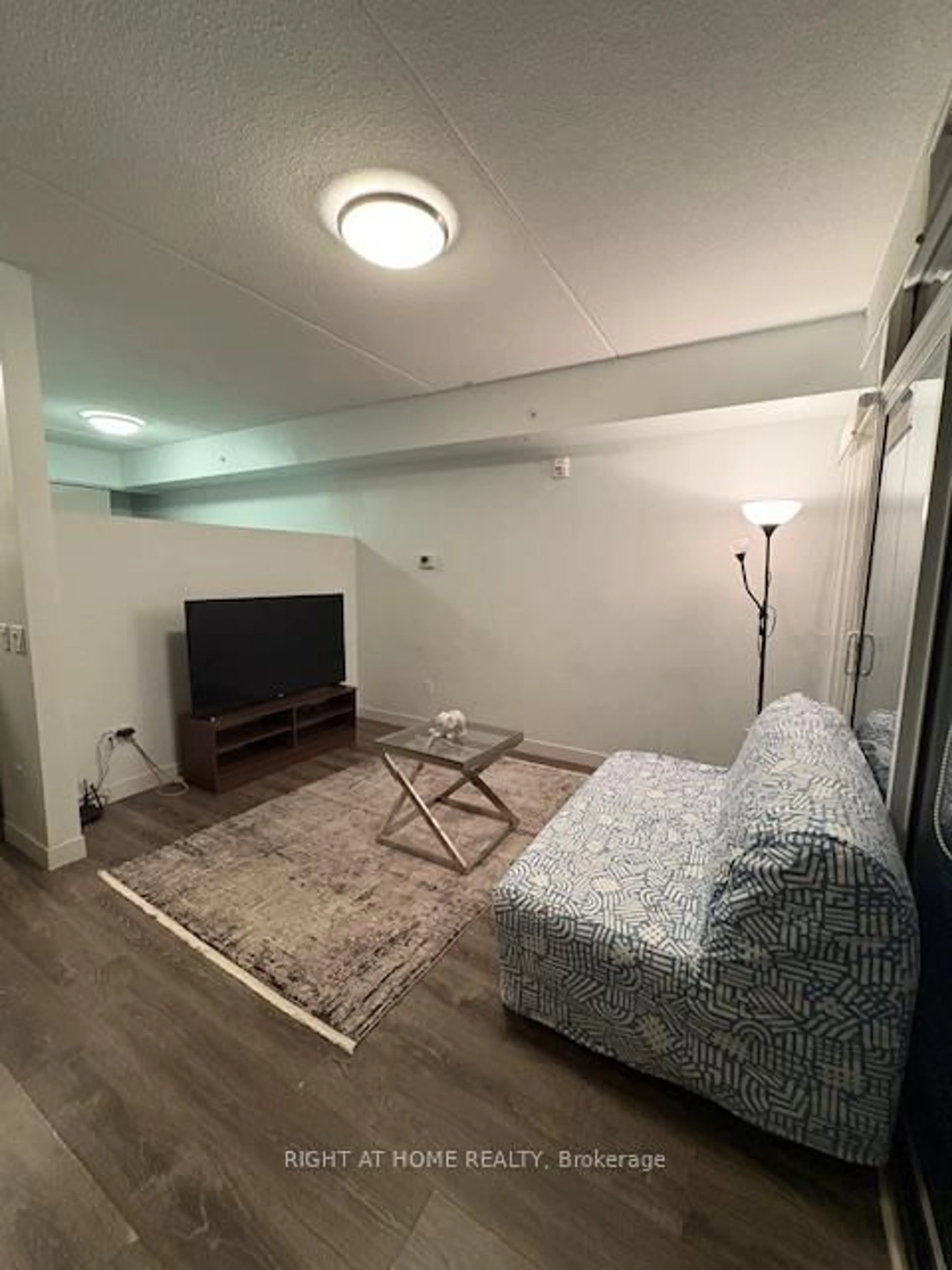 A pic of a room for 308 Lester St ##618, Waterloo Ontario N2L 0H9