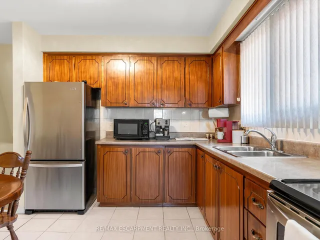 Additional property image - 31 Kilbourn Ave