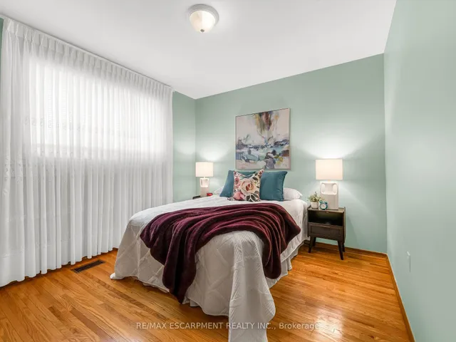 Additional property image - 31 Kilbourn Ave