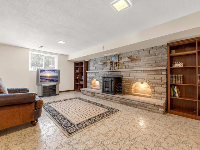Additional property image - 31 Kilbourn Ave