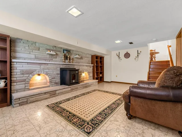 Additional property image - 31 Kilbourn Ave