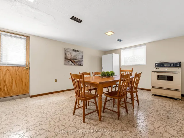 Additional property image - 31 Kilbourn Ave