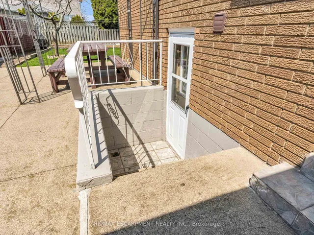 Additional property image - 31 Kilbourn Ave