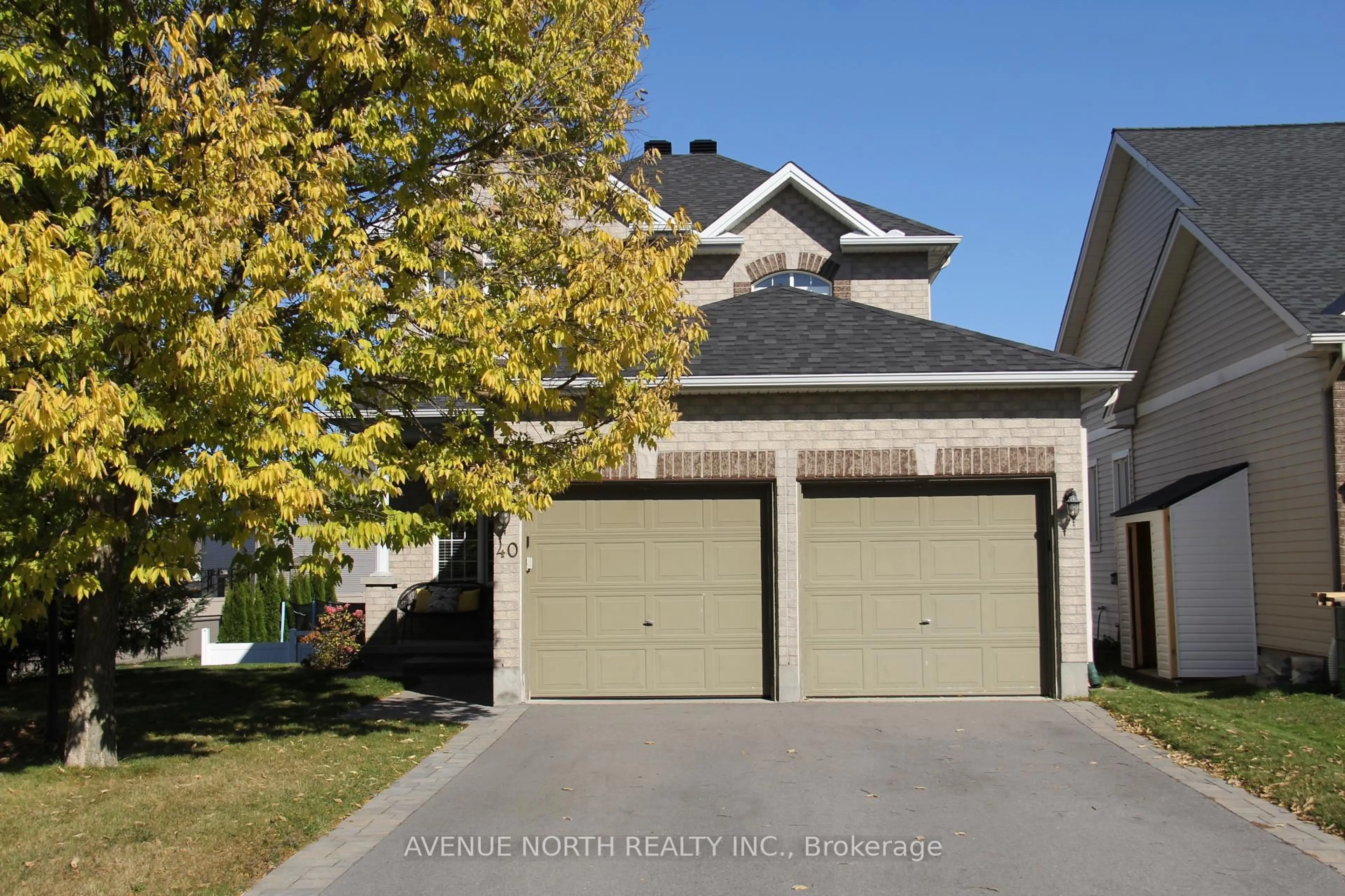 Unknown for 40 Friendly Cres, Ottawa Ontario K2S 2B6
