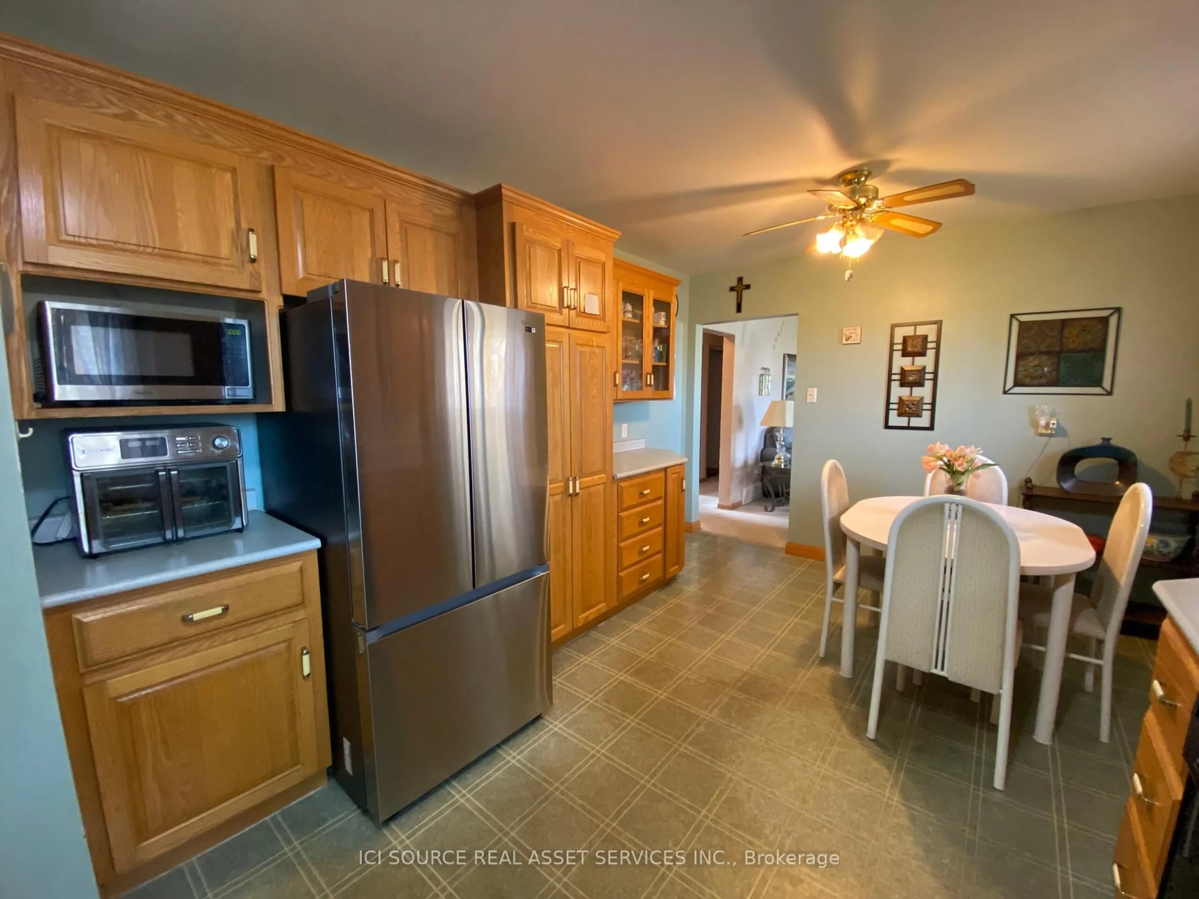 Unknown for 410 Churchill Dr, Thunder Bay Ontario P7C 1V7