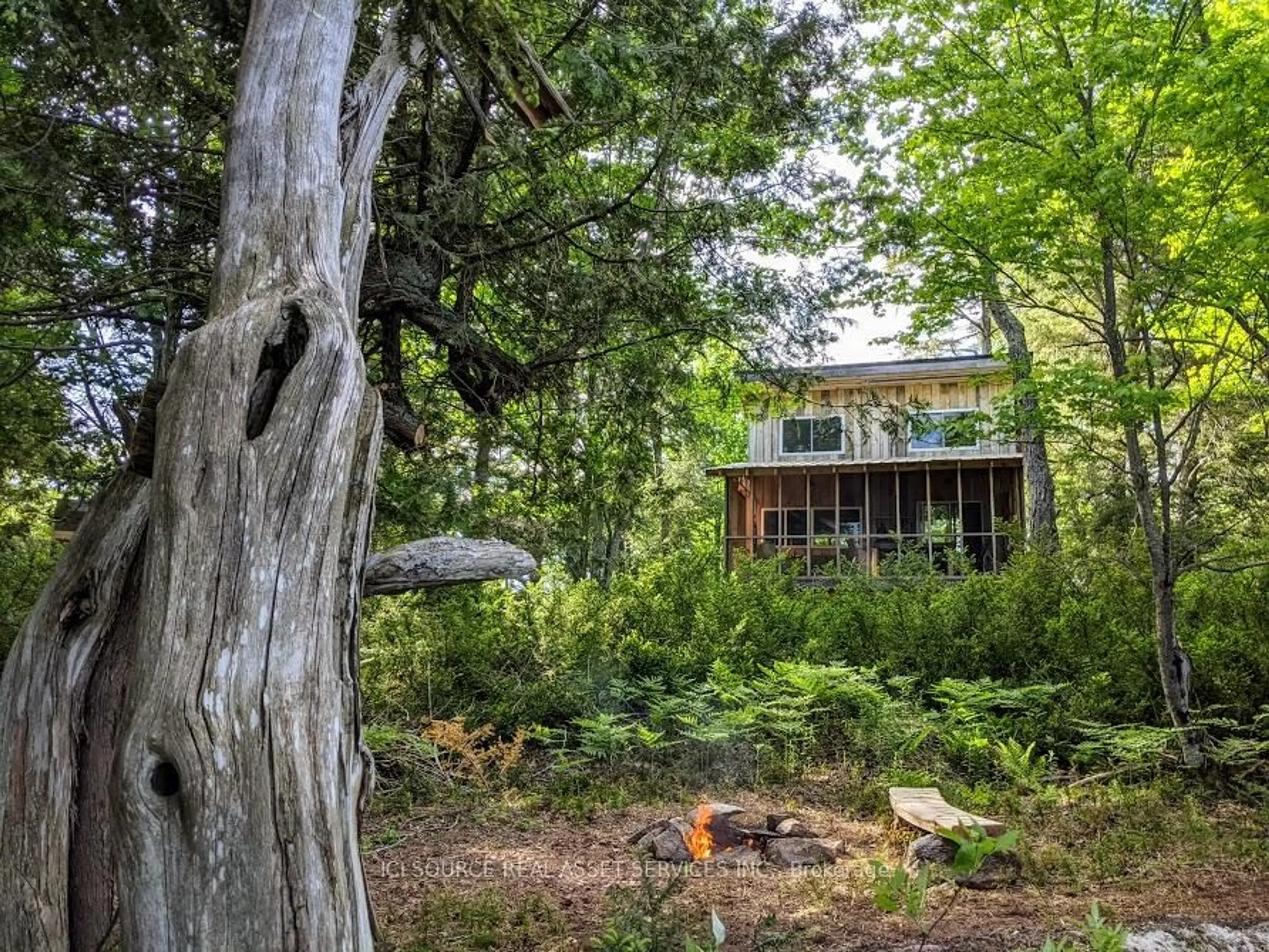 Unknown for 600 Graceys Island N/A, Sharbot Lake Ontario K0H 2P0