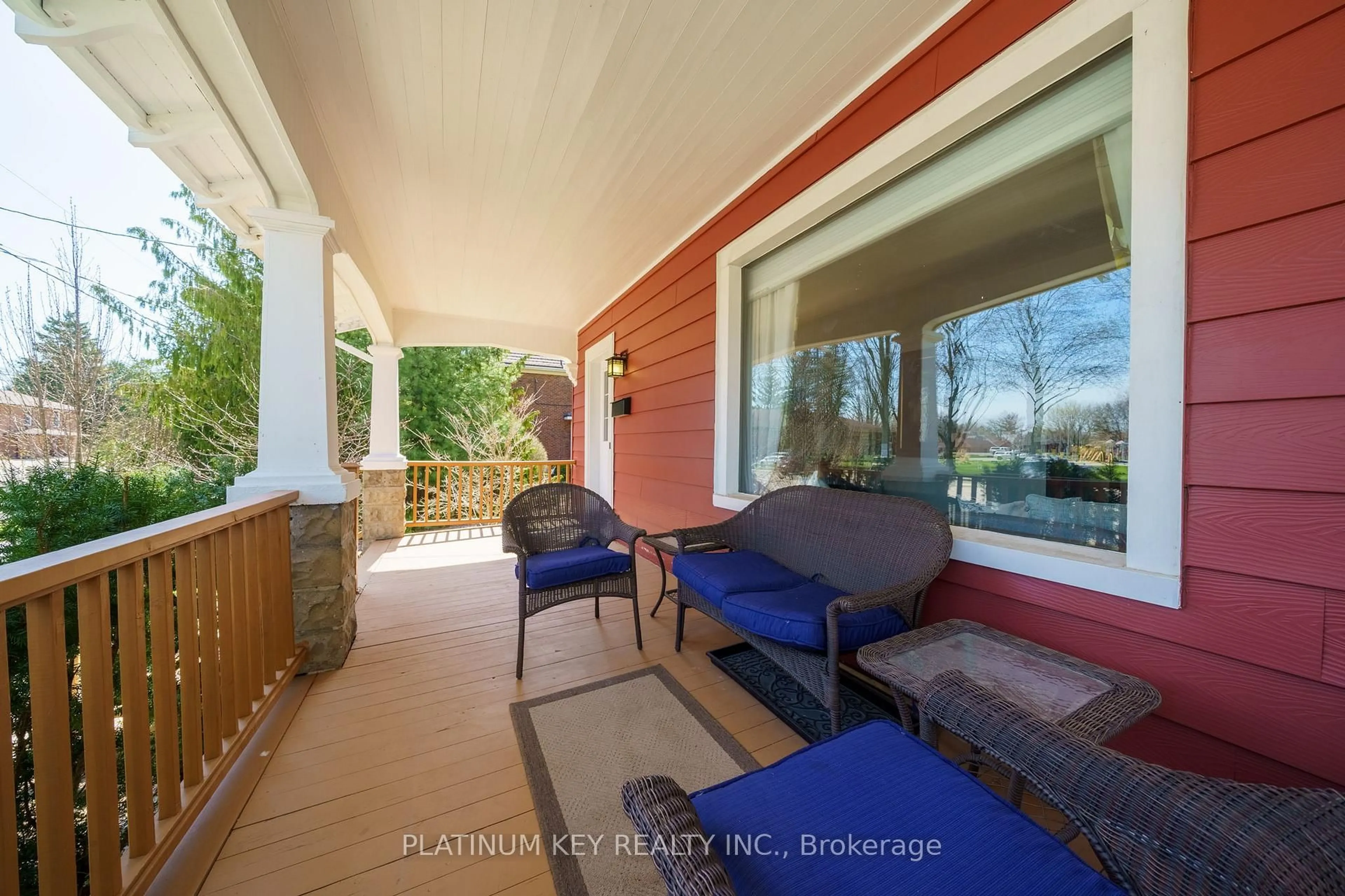 Patio, water/lake/river/ocean view for 2511 Queen St, Strathroy-Caradoc Ontario N0L 1W0