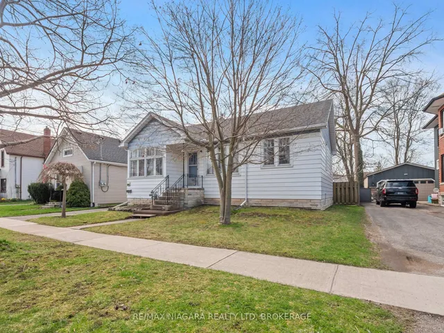 215 Phipps St, Fort Erie 2