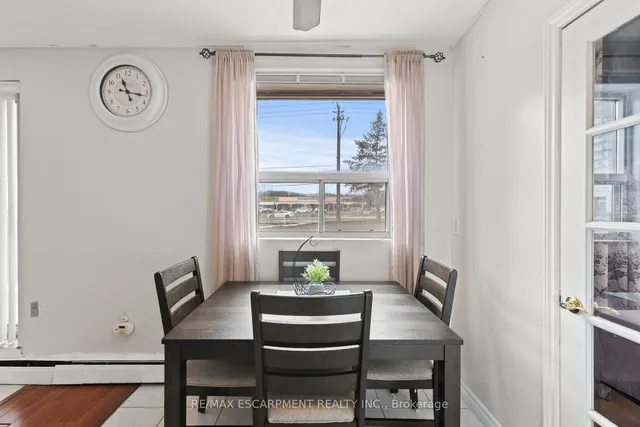 Additional property image - 851 Queenston Rd Unit 105