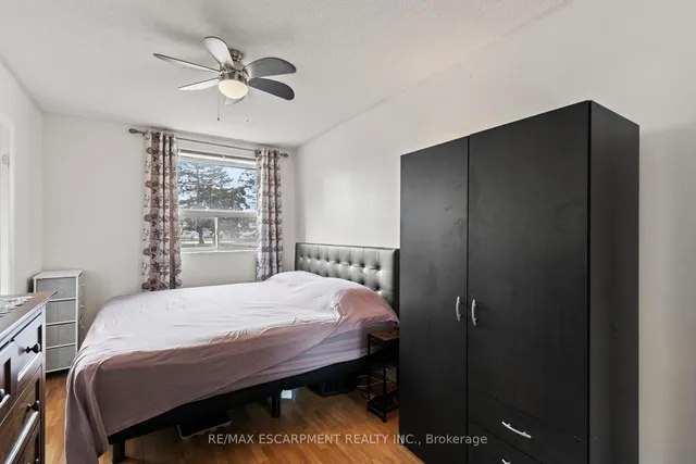 Additional property image - 851 Queenston Rd Unit 105