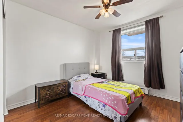 Additional property image - 851 Queenston Rd Unit 105