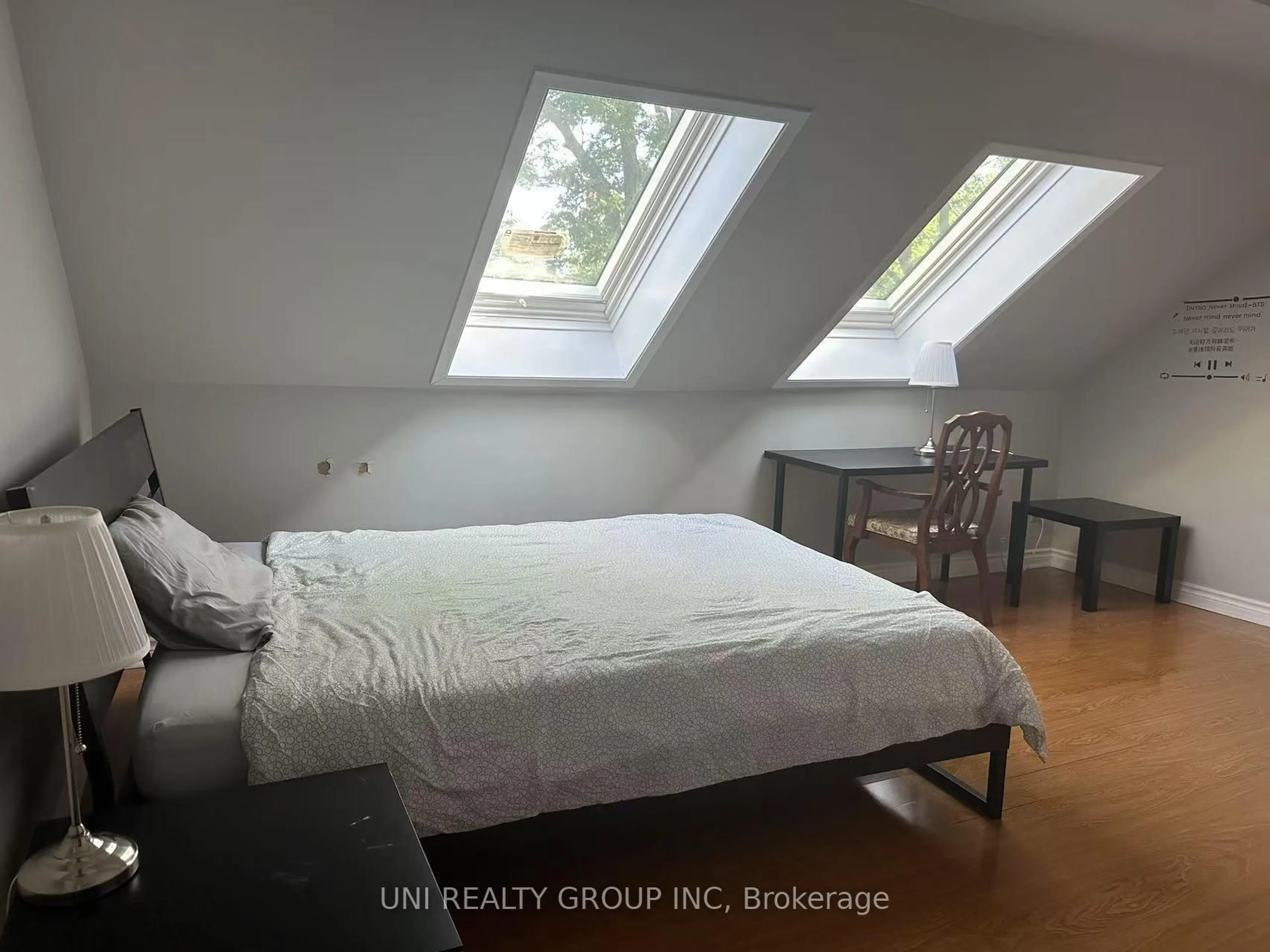 A pic of a room for 68 GREENFIELD Ave, Ottawa Ontario K1S 0X7