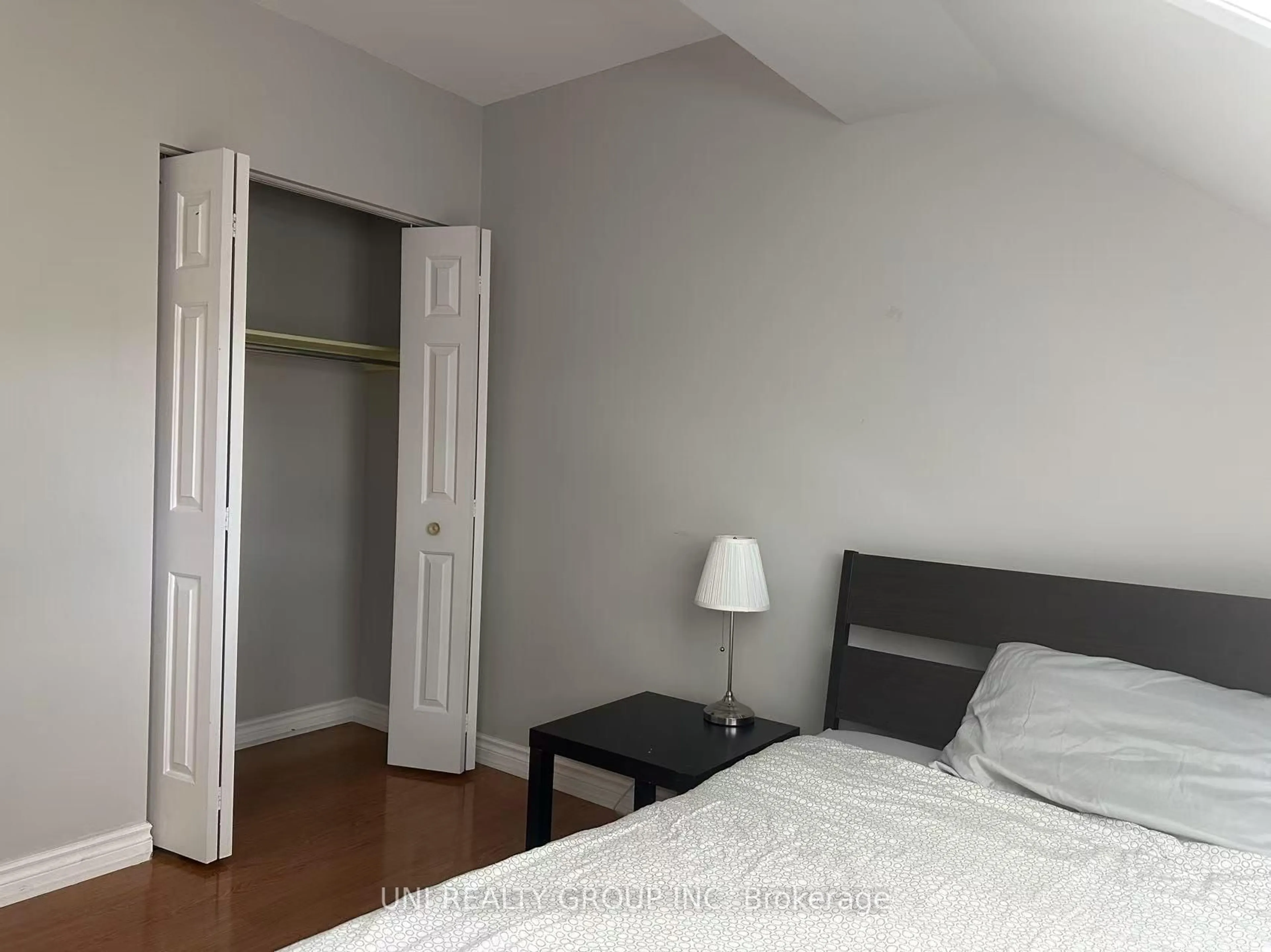 A pic of a room for 68 GREENFIELD Ave, Ottawa Ontario K1S 0X7