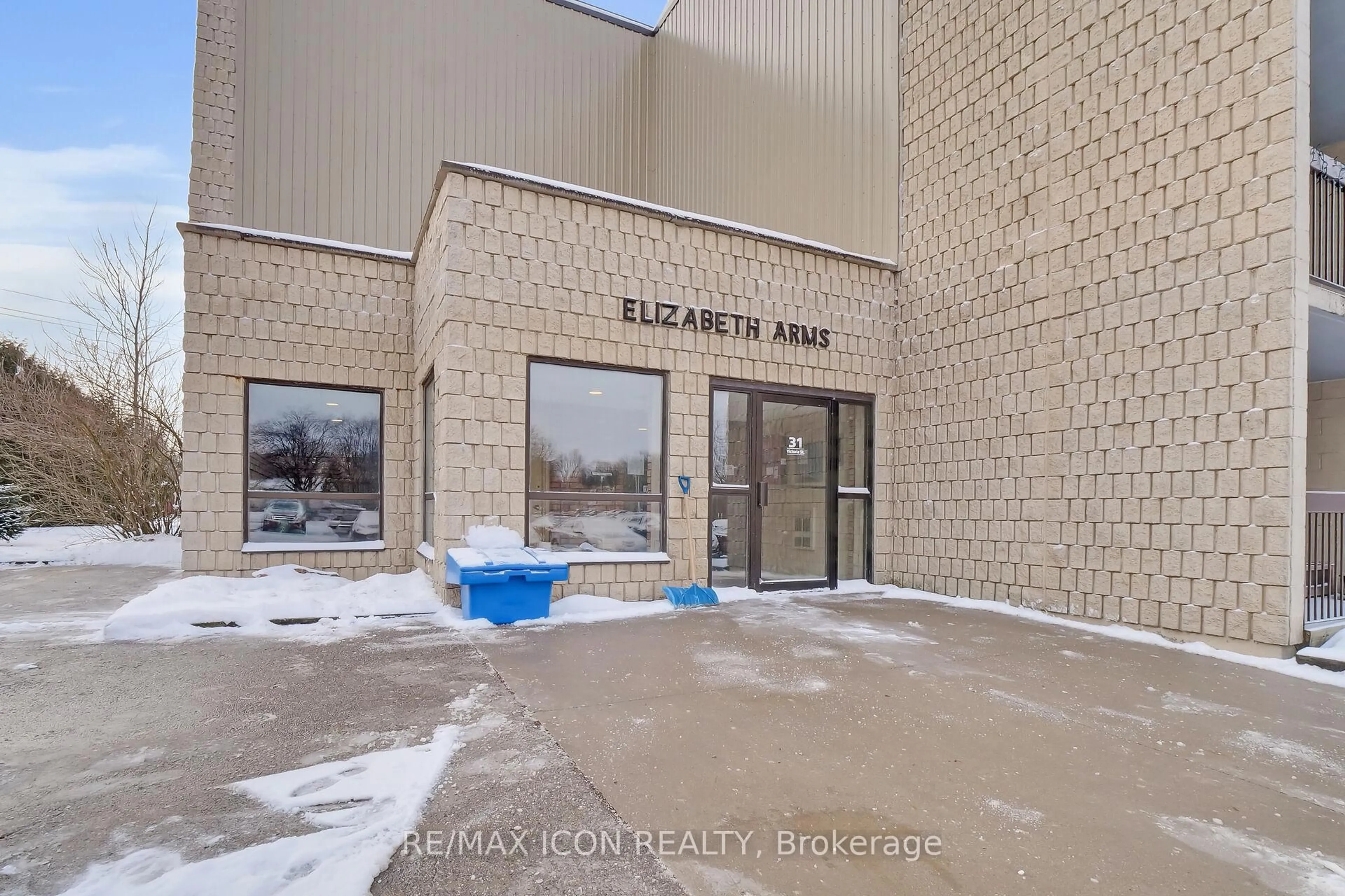 Unknown for 31 Victoria St #408, Strathroy-Caradoc Ontario N7G 3Y4