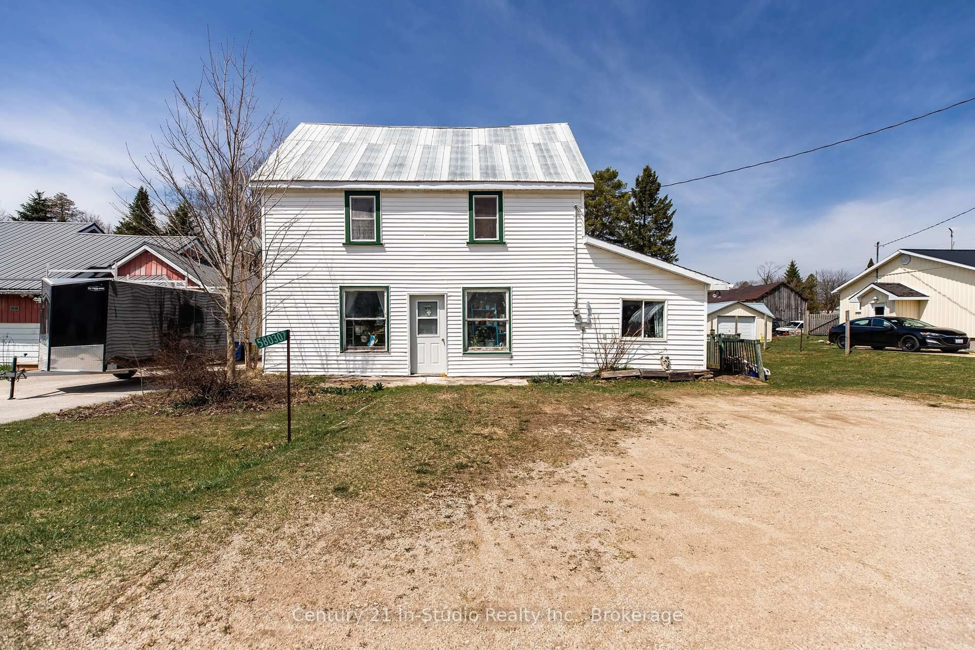 A pic from outside/outdoor area/front of a property/back of a property/a pic from drone, building for 580307 Sideroad 60 N/A, Chatsworth Ontario N0H 1C0
