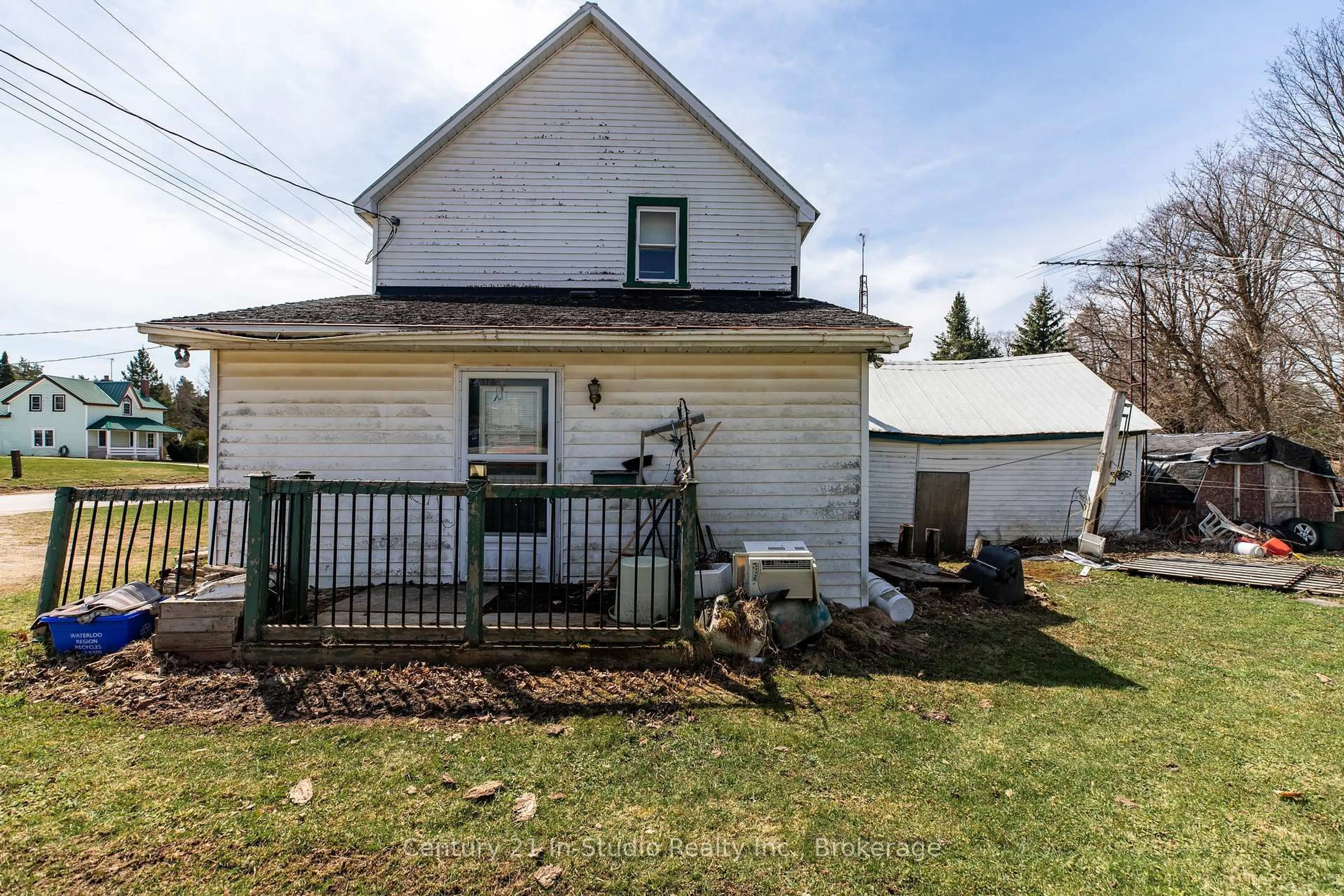 A pic from outside/outdoor area/front of a property/back of a property/a pic from drone, street for 580307 Sideroad 60 N/A, Chatsworth Ontario N0H 1C0